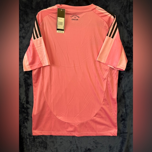 Inter Miami  Pink and Black Soccer Jersey #Blank in the back - Picture 2 of 2
